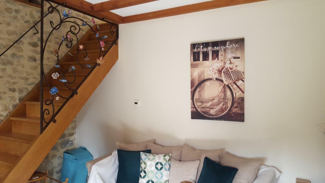 Gites Du Chateau D'Alencon Le Pegue ภายนอก รูปภาพ